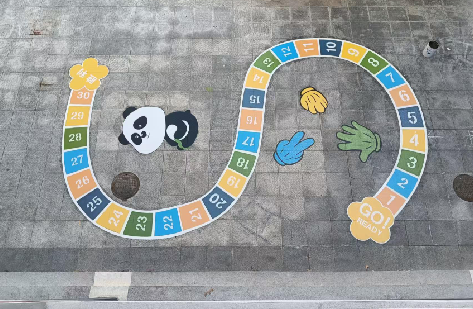  普格地面游戏彩绘